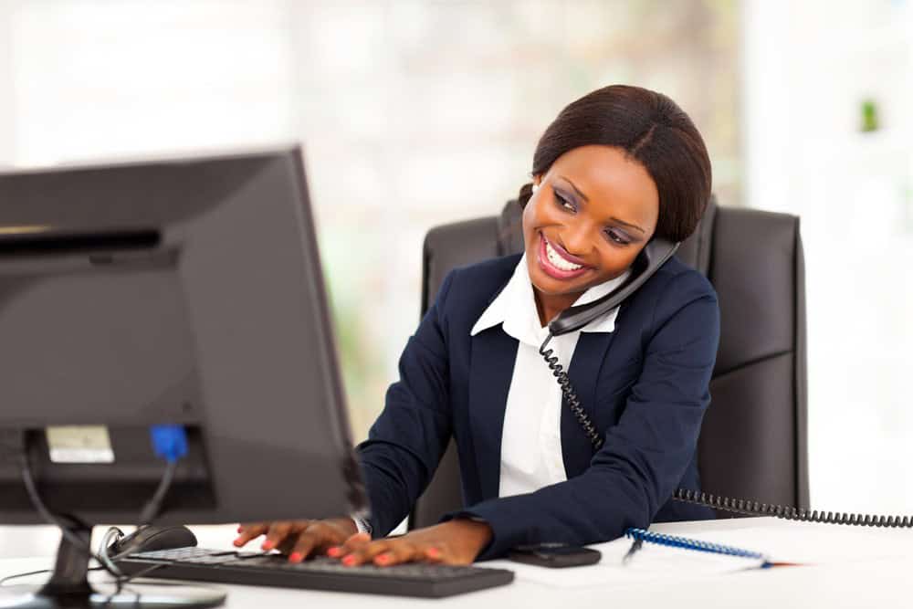 Smiling lady with phone